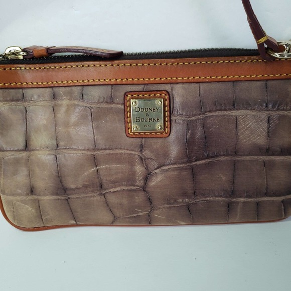 Dooney And Burke Wristlet Wallet Brown Clutch Pouch Leather Small Quality Logo - Picture 2 of 9